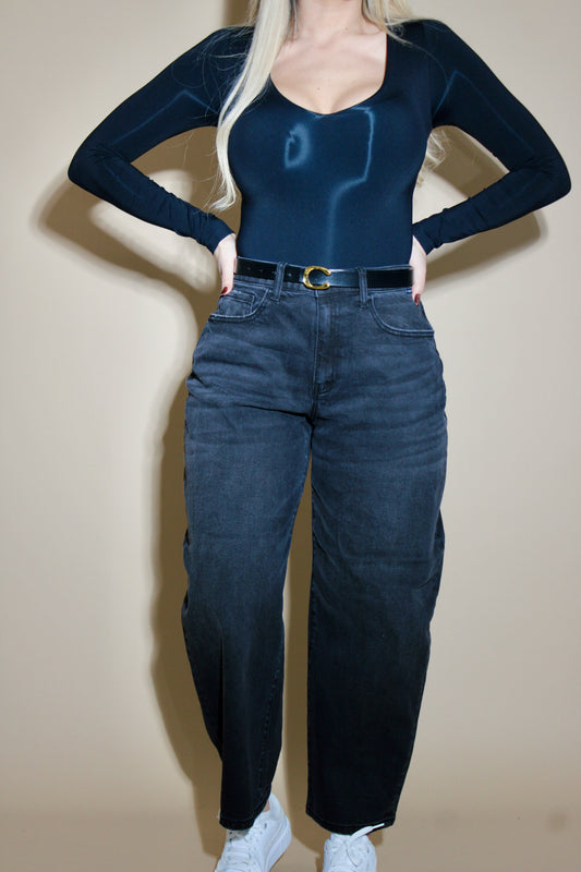 ALEJA Barrel Jeans